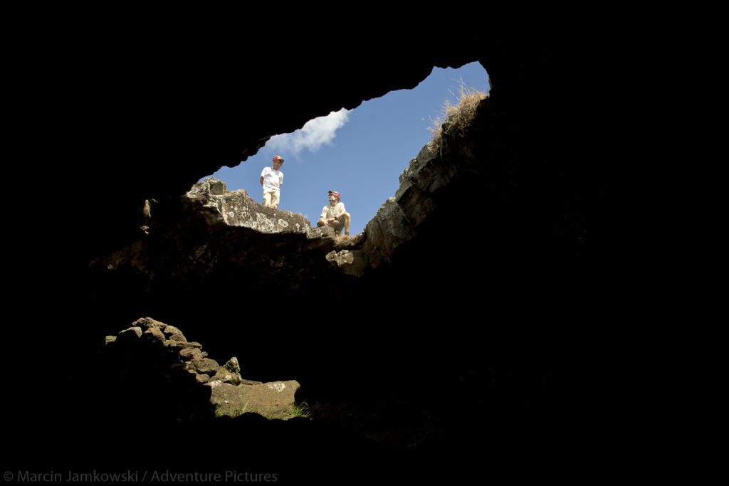 Wyspa Wielkanocna - wyprawa, jaskinie Rapa Nui